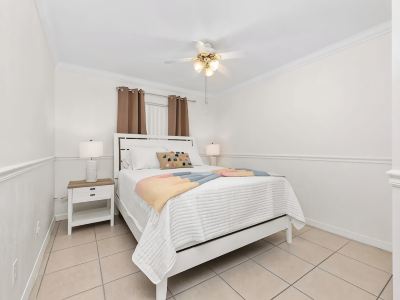 Close to Diney World/Golf Club/UCF/10 Guest/Pool/Laundry