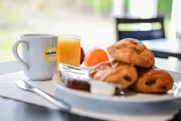 Holiday Inn Express MANCHESTER AIRPORT by IHG - breakfast