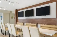 クオリティイン & スイーツ キシミー ニア メインゲート - Wi-Fi