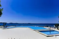 Hotel Villas Plat - ที่มีสระว่ายน้ำ