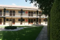 Palm Swift Luxury Accommodation Hotel di 