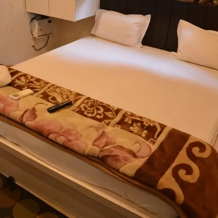 Hotel just 9 inn