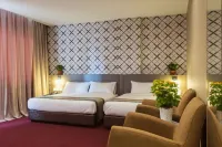 LS Hotel - Airport Shuttle