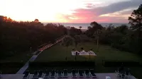 On The Beach With 2 Bikes And Pool - شاطئ