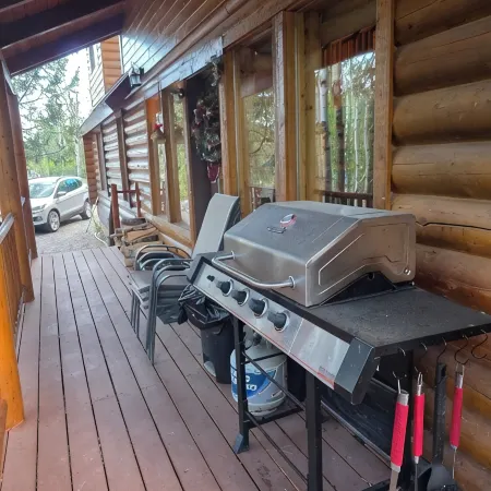 Cozy Panguitch Lake Cabin • Hot Tub • Nestled in the Pines