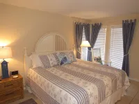 Direct Oceanfront 1Br! Resort Access & Private DeckJohn Fripp Villa 101 - Wi-Fi