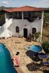 Beachside Stay at Villa ViYarte - Pools