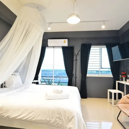 Day II Hotel Отели рядом с достопримечательностью «Гора Кхао-Саммук»
