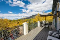 Exquisite pet friendly home, 5 blks from Gondola with stunning views!! - 4-Star