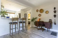 The Bohemian Cottage + Butterfly Garden - บ้านพักหลังเล็ก