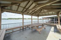 Cozy Lakefront Condo, 2BR/2BA Retreat - 4-Star