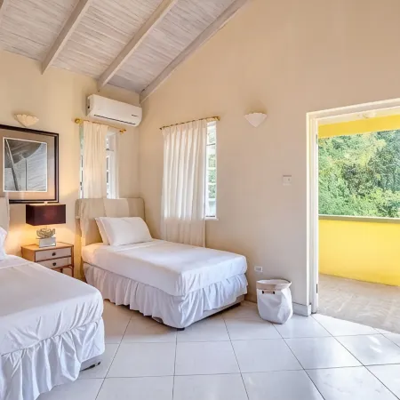 Woodlands Luxury Villas