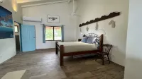 Romantic getaway on the Caribbean with private plunge pool. - 4-Star