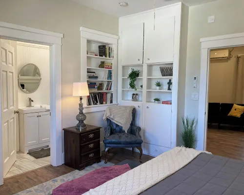 Unit 2 - Silver - Pinal Creek East - wifi - king bed 글로브 호텔