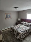 Charming 3-bedroom apartment with WiFi, AC in wonderful Bessemer