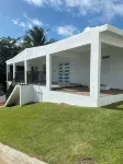 The Ohio House: 4 Bedroom Beachfront Retreat - Homestays
