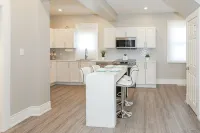 Cozy 3-Bdrm Home Near Clifton Hill | Long-Stay Winter Special - Bungalows