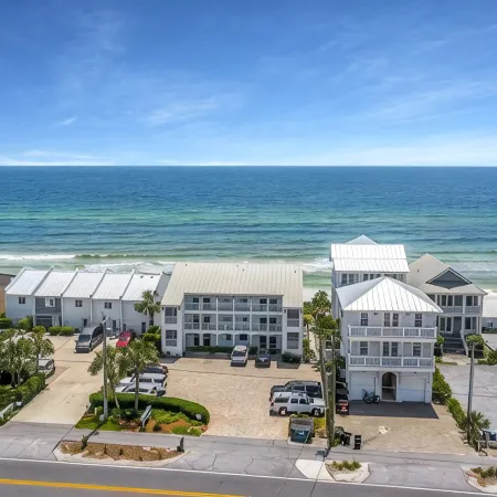 Directly on the beach! Your 30A getaway!