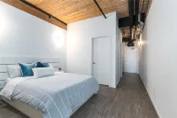 FREE PARKING NY Style Condo in Exchange District - Homestays