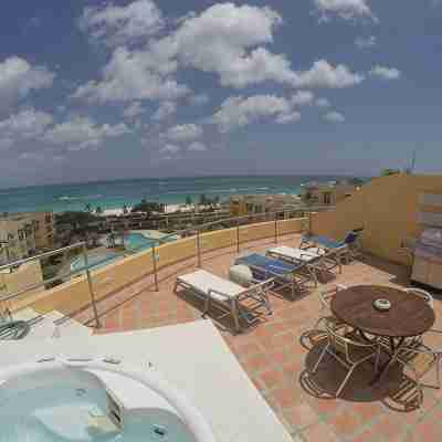 Spacious Penthouse in Paradise, Huge Villa ~ Eagle Beach, rooftop hot tub! Fitness & Recreational Facilities