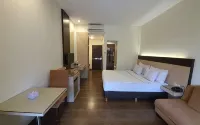 Hotel Puriwisata Baturraden - parking