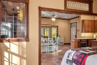 Private White River Estate on 214 acres. ATV/hiking trails. Pets stay free - 4-Star