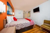 Royal Gateway Motel by OYO