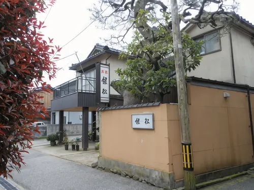 Minshuku Ginmatsu - stanze in case private