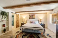Brand New 2 Bed/2.5 Bath Renovation, Centrally Located in Sedona - 5つ星