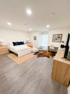 The Reserve on Spring in downtown Searcy close to restaurants and Harding! - Homestays