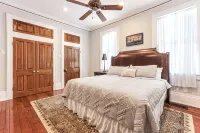 Historic New Orleans Gem - 4 Miles from French Quarter -Sleeps 10 - 3-Star