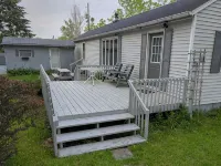 Cozy Creek Cottage, situated between the beautiful rolling hills of Italy, NY - WiFi