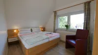 APARTMENT 2 ON THE 2ND FLOOR - 3-Star