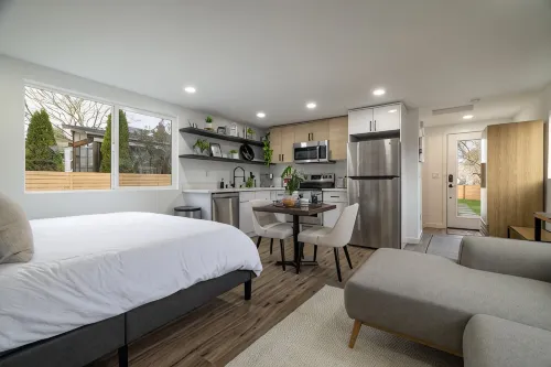 West Seattle Bungalow with Yard, Patio & Washer & Dryer - บังกะโล