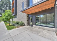 Easy Access to all things Bozeman - with indoor parking! - Parvekkeita
