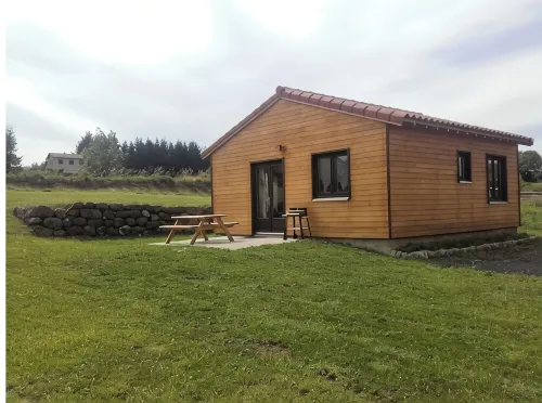 Chalet en Bois à la Campagne - Hytter