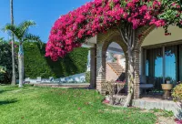 Villa Miranda with private heated pool and fantastic views! - Villas