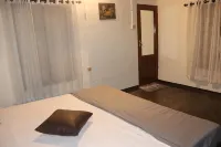Piggy Hostel Varkala - Hostels