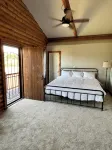 Log cabin - Hot Tub - Fire Pit - Alppimaja
