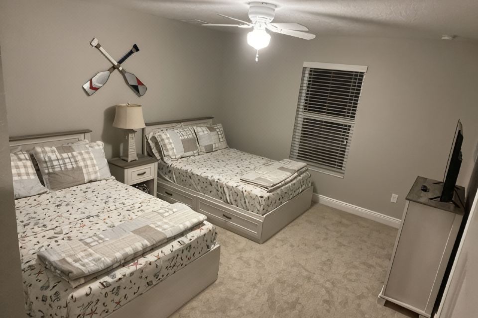 Photo 4 of 6