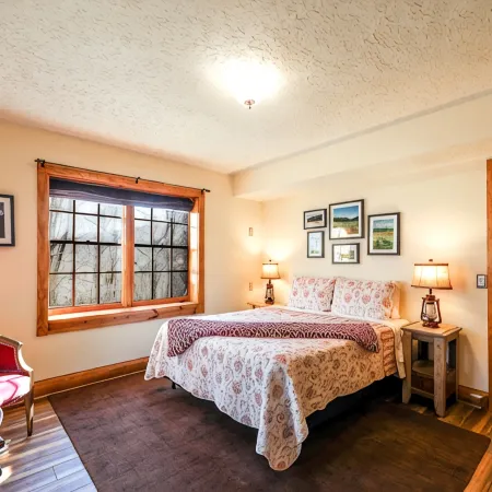 Relax in Nature's Beauty: Private Log Cabin w/ Two Spacious, Open Living Areas