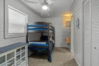 Luxury A Frame at Table Rock Lake! Sleeps 8! - Chalets