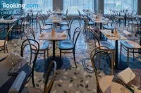 Zander K Hotel - Breakfast
