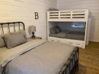 Cozy Cabin near Okemo - Alphydda