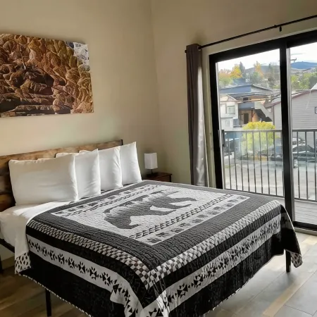 Cozy Wolf Lodge — Unit 1