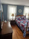 Family friendly serene house close to beaches, sleeps 8, lot off street parking - Homestays