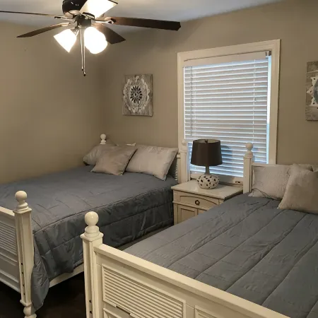 Comfortable 3BR/2Bath in Historic Downtown Cleveland TN