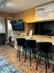 Beautiful 2BR 2BA Home with Private Pool & Jacuzzi - Includes Pool Table - バルコニー