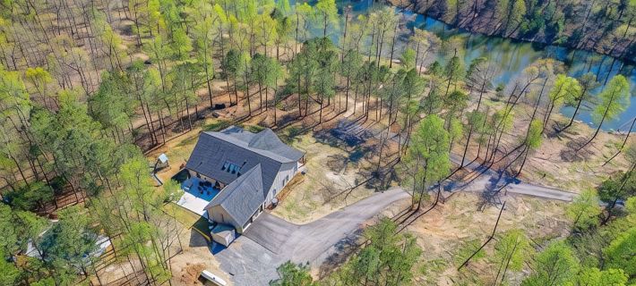 Private Heated Pool, Fishing Pond, Zip Line. Private 10 Acre Getaway! Hotéis em Cullman County