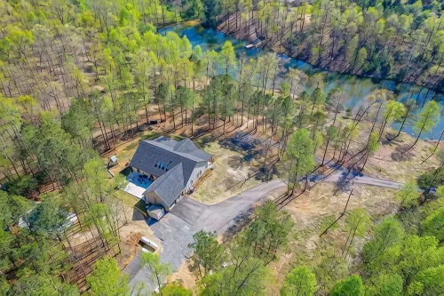 Private Heated Pool, Fishing Pond, Zip Line. Private 10 Acre Getaway! - Boutique